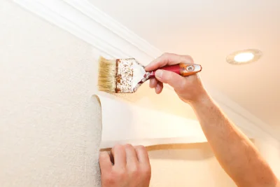 Pose de papier peint à Boron — revêtements muraux et toiles de verre